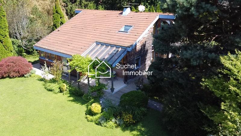 Maison - 200 m² - 9 pièces