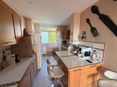 Appartement - 90 m² - 4 pièces