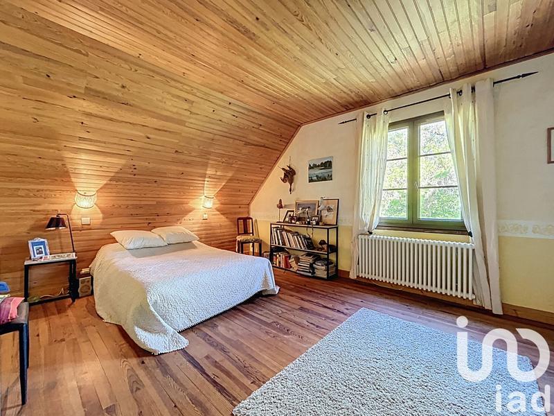 Maison - 280 m² - 8 pièces