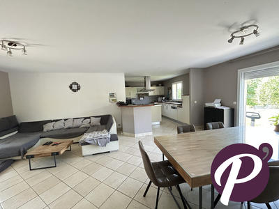 Maison - 107 m² - 4 pièces