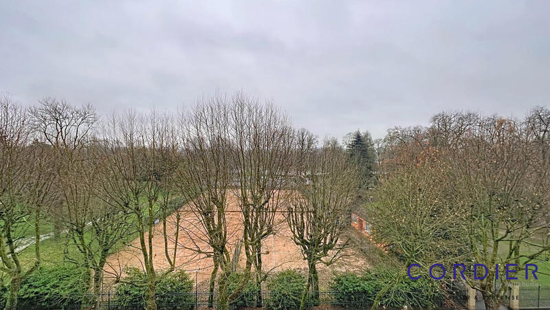 Appartement - 165 m² - 6 pièces