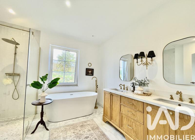 Maison - 145 m² - 6 pièces