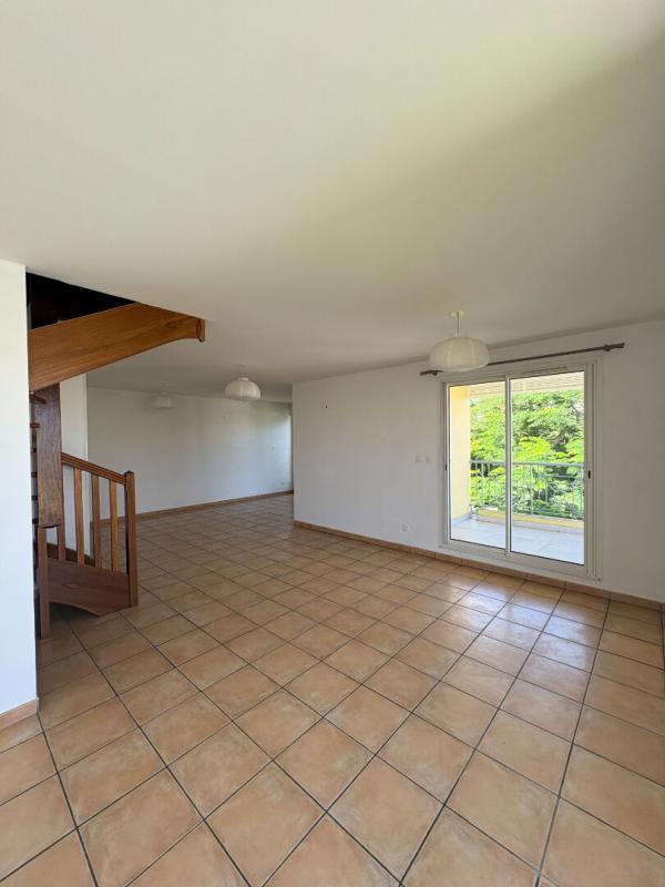 Appartement - 82 m² - 3 pièces