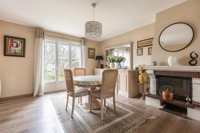 Maison - 121 m² - 5 pièces