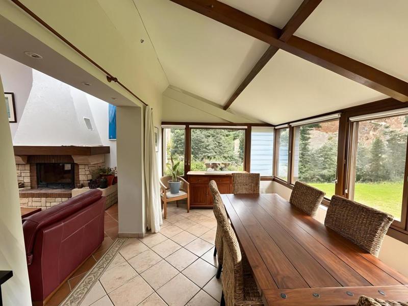 Maison - 200 m² - 7 pièces