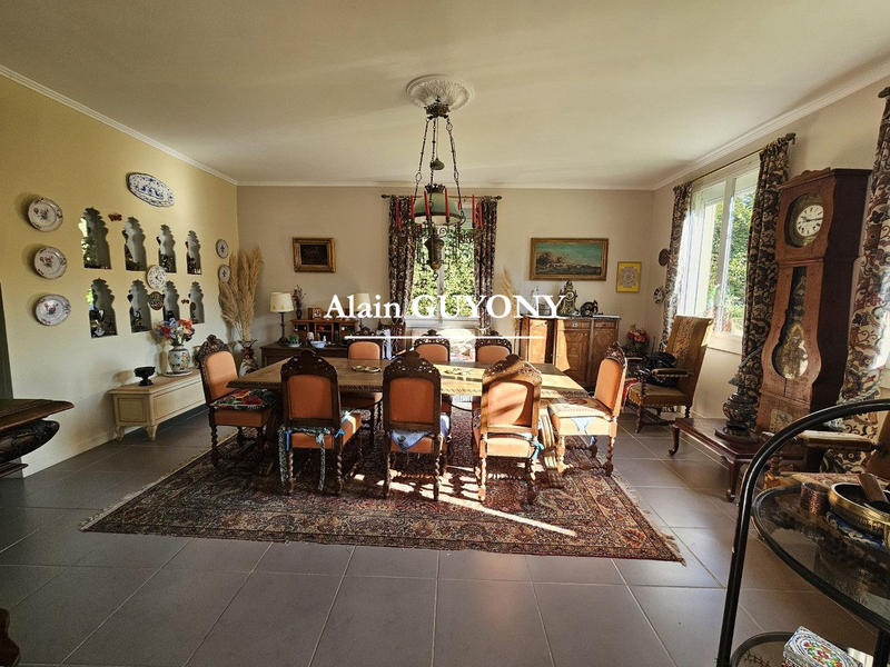 Villa - 190 m² - 7 pièces