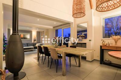 Maison - 190 m² - 6 pièces