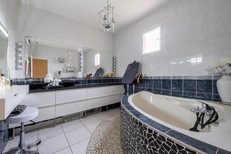 Maison - 168 m² - 5 pièces