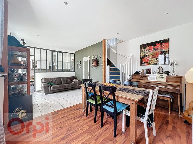 Pavillon - 90 m² - 5 pièces