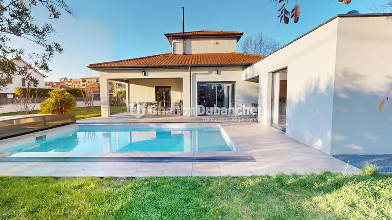 Villa - 160 m² - 7 pièces