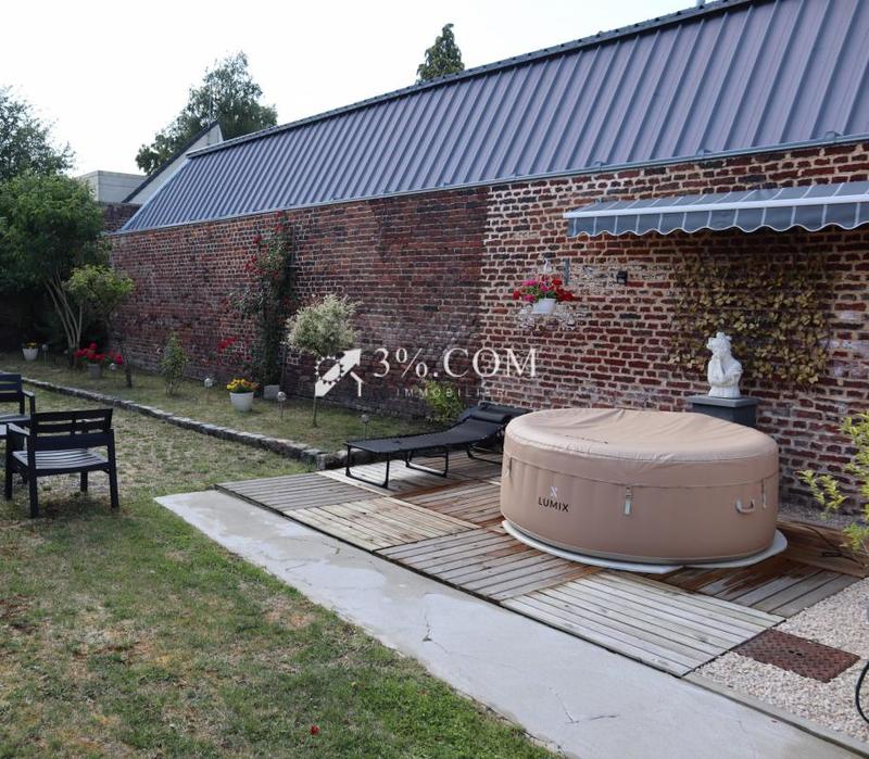 Maison - 204 m² - 8 pièces