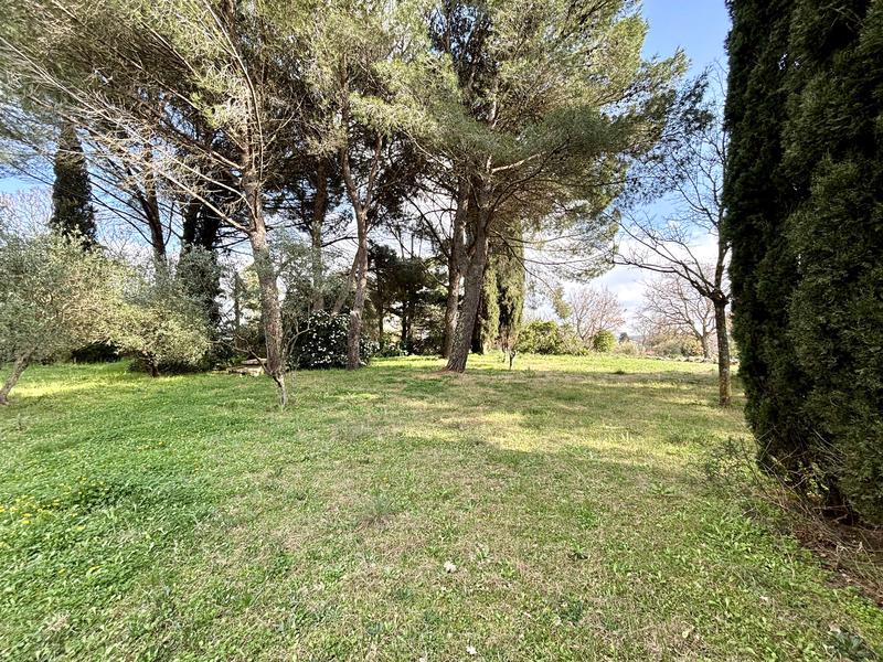 Propriété - 215 m² - 7 pièces