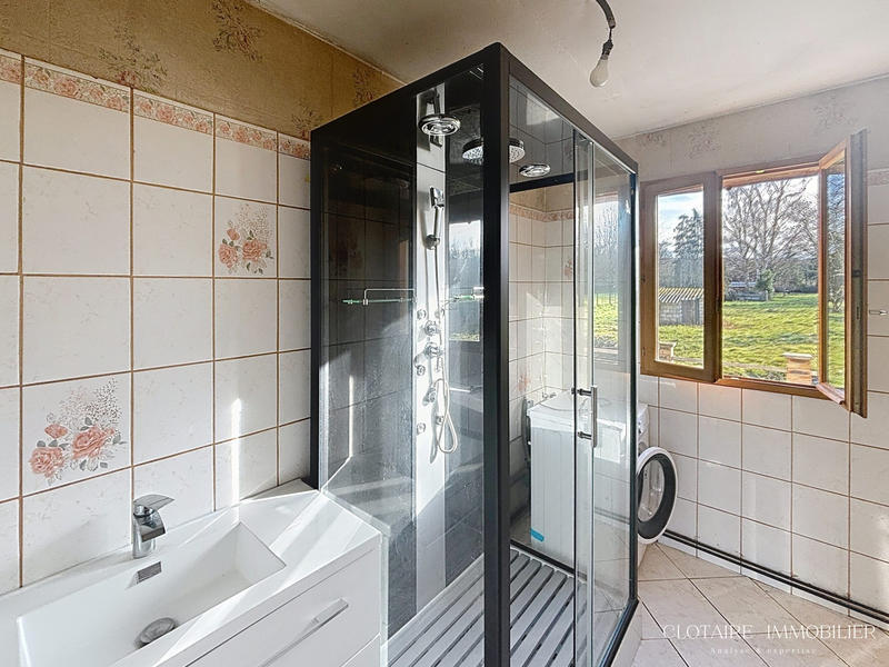 Maison traditionnelle - 85 m² - 5 pièces