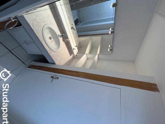 Chambre - 9 m² - 1 pièce