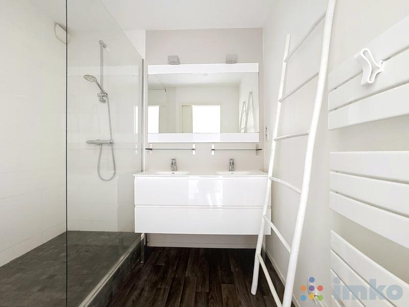 Appartement - 95 m² - 3 pièces