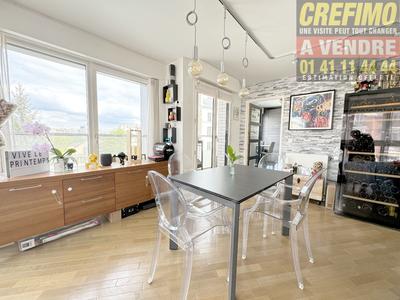 Appartement - 90 m² - 4 pièces