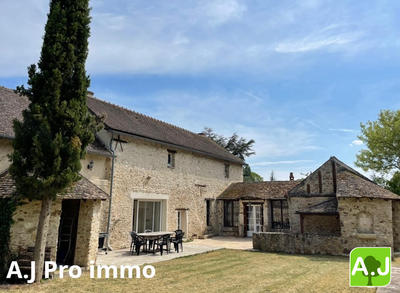 Maison ancienne - 185 m² - 10 pièces