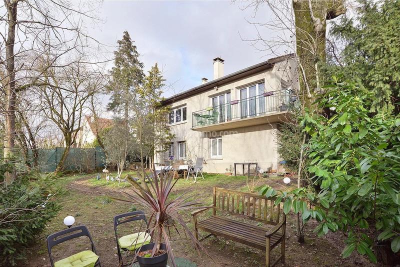 Maison - 165 m² - 8 pièces