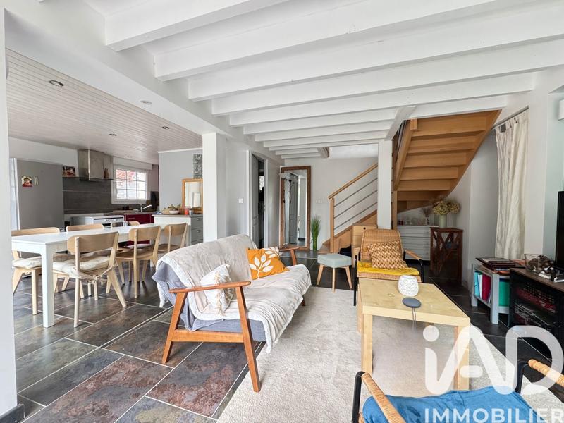 Maison - 195 m² - 6 pièces