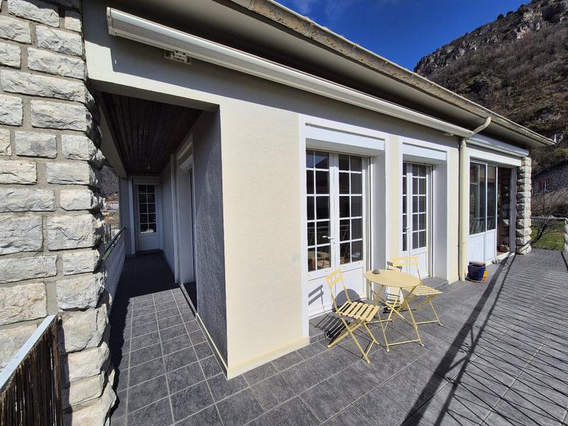 Maison - 155 m² - 6 pièces