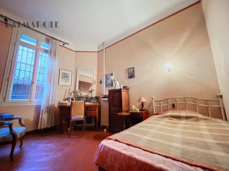 Maison de ville - 160 m² - 6 pièces