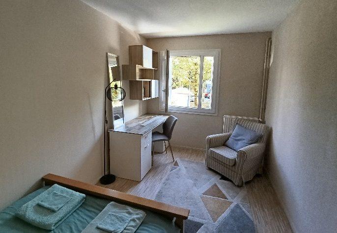 Appartement - 93 m² - 4 pièces