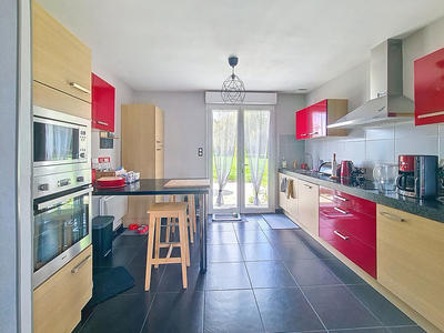 Maison - 90 m² - 4 pièces