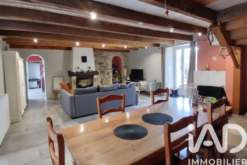 Maison - 145 m² - 9 pièces