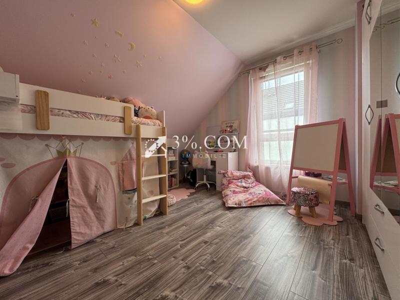 Maison - 98 m² - 5 pièces