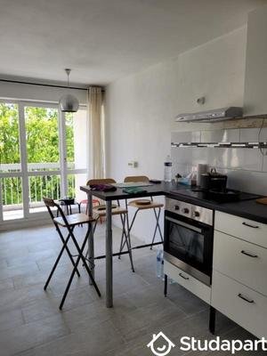 Chambre - 9 m² - 1 pièce