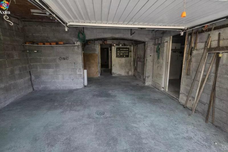 Villa - 218 m² - 8 pièces