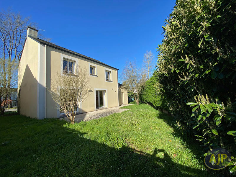 Maison - 125 m² - 6 pièces