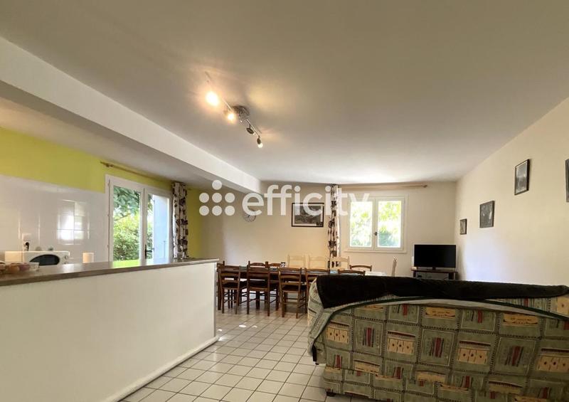 Villa - 174 m² - 8 pièces