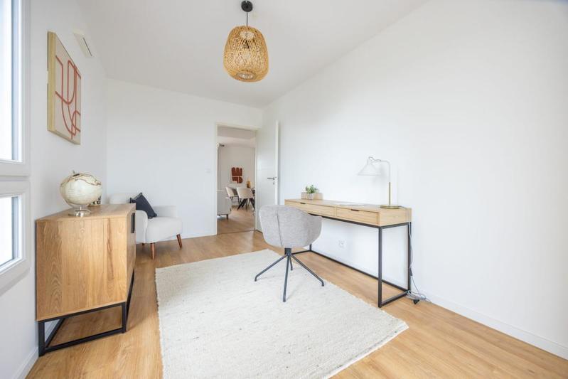 Appartement - 82 m² - 4 pièces