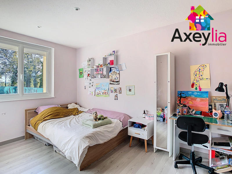 Maison - 95 m² - 4 pièces