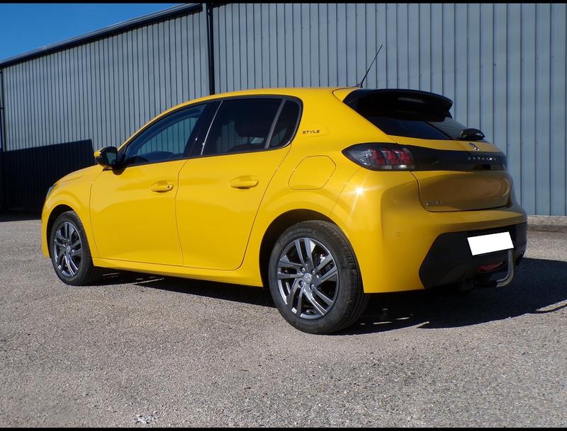 Peugeot 208 Bhdi 100 Style Bvm