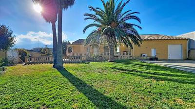 Villa - 148 m² - 5 pièces