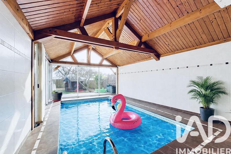 Maison - 180 m² - 7 pièces