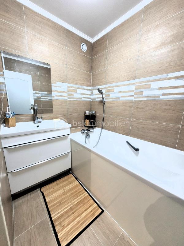 Appartement - 94 m² - 4 pièces