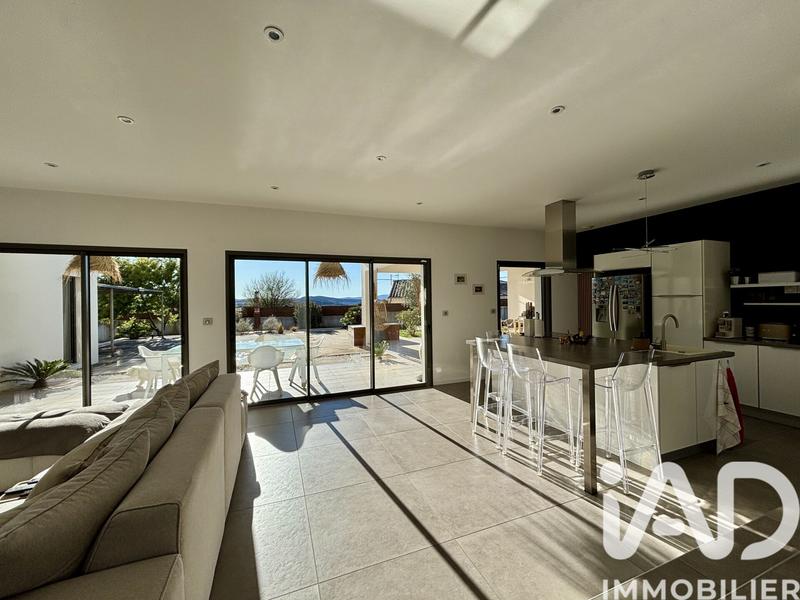 Maison - 145 m² - 5 pièces