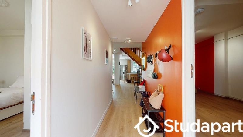 Chambre - 11 m² - 1 pièce