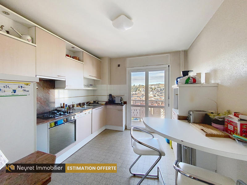 Appartement - 152 m² - 6 pièces