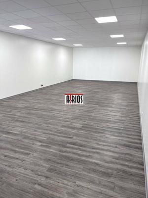 Local commercial - 256 m²