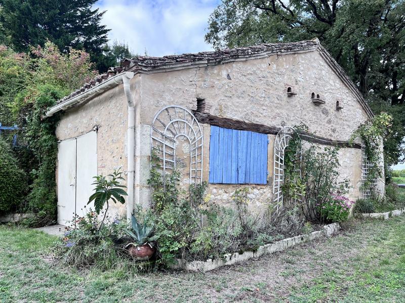 Maison traditionnelle - 151 m² - 6 pièces