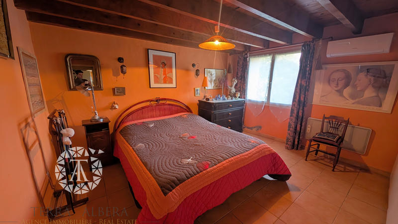 Mas - 239 m² - 6 pièces