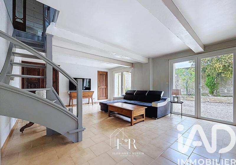 Maison - 226 m² - 6 pièces