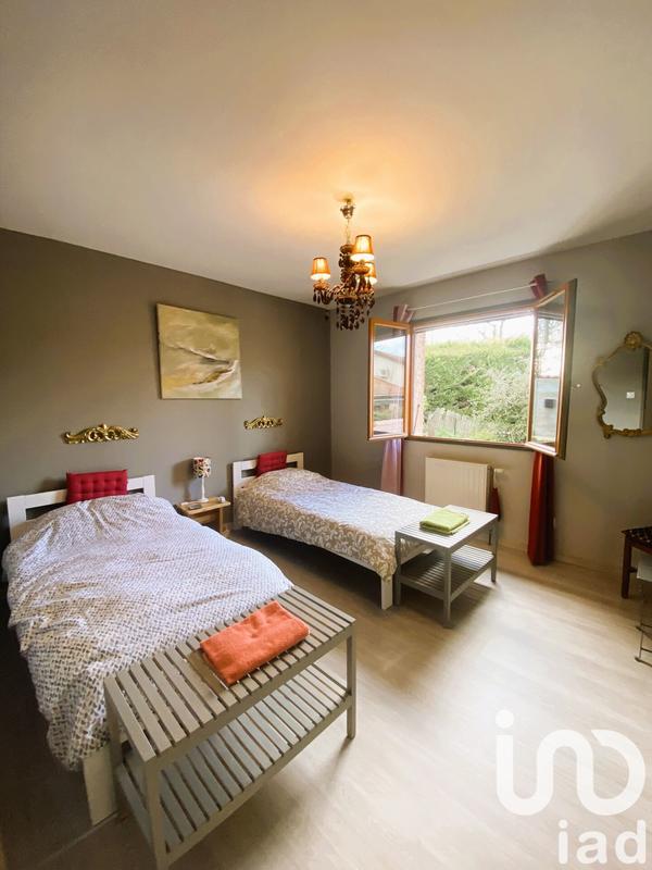 Maison - 255 m² - 7 pièces