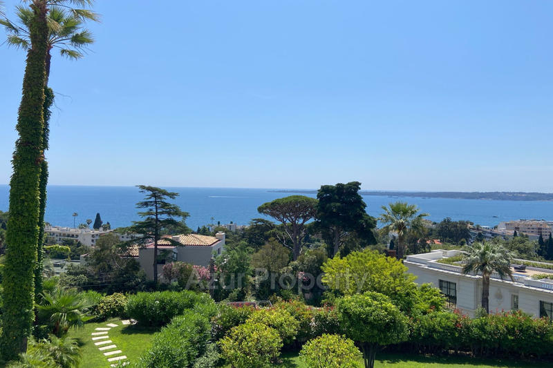 Appartement - 144 m² - 5 pièces