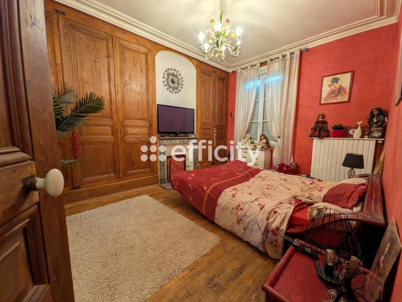 Maison - 123 m² - 7 pièces