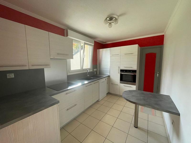 Maison - 98 m² - 5 pièces